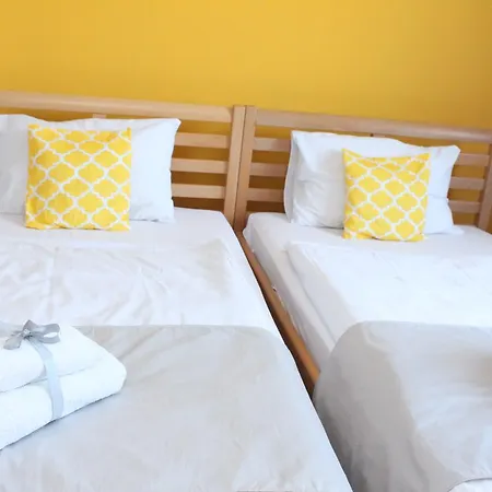 Sun Apartment *