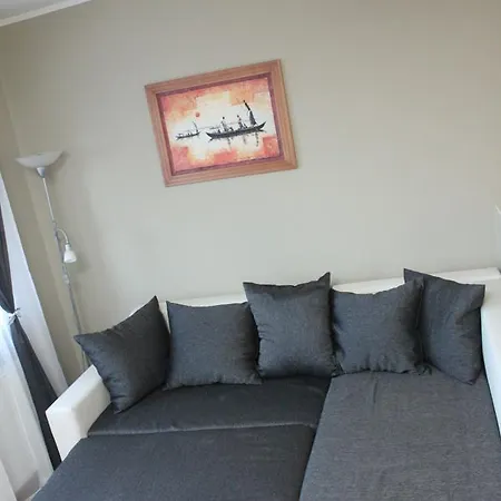 Sun Apartment *
